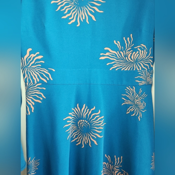 Loft Womens Iced Floral Flare Dress Peacock Blue Size 00P Long Sleeve EUC - Picture 5 of 7